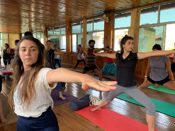 Why Choose Rishikul Yogshala For 100 Hour Yoga Teacher Training Video